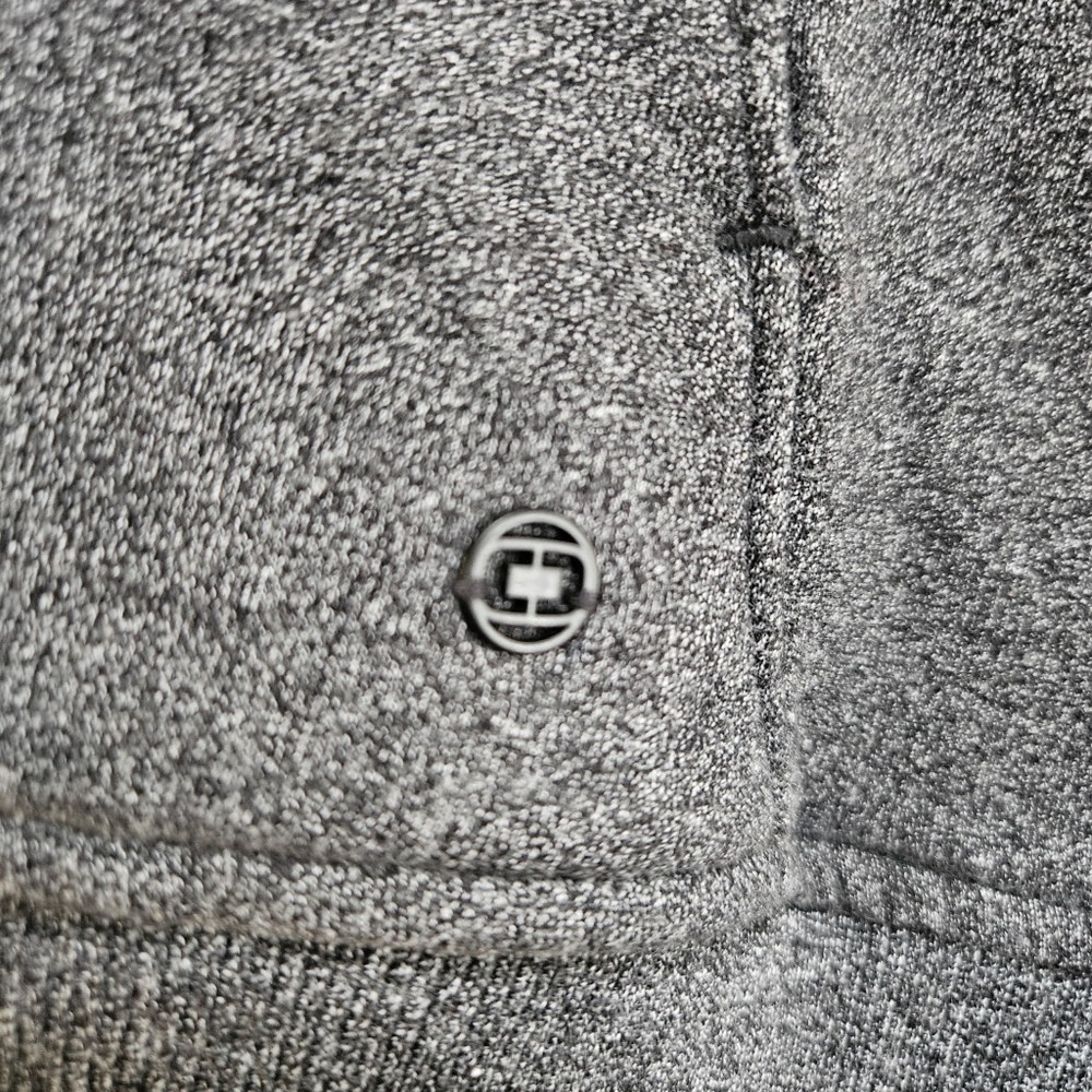 OGIO ENDURANCE Hoodie With John deere Logos - Picture 4 of 9